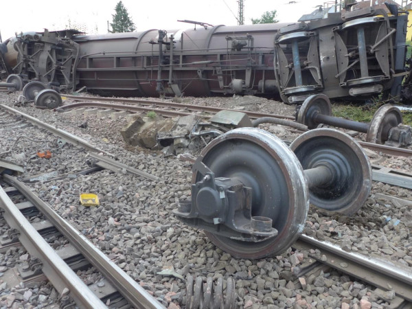 Die verunglückten Kesselwagen.