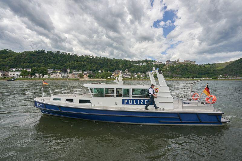 Die Wasserschutzpolizei war bei dem Schiffsunfall auf dem Rhein im Einsatz, Symbolbild Die Wasserschutzpolizei war bei dem Schiffsunfall auf dem Rhein im Einsatz, Symbolbild