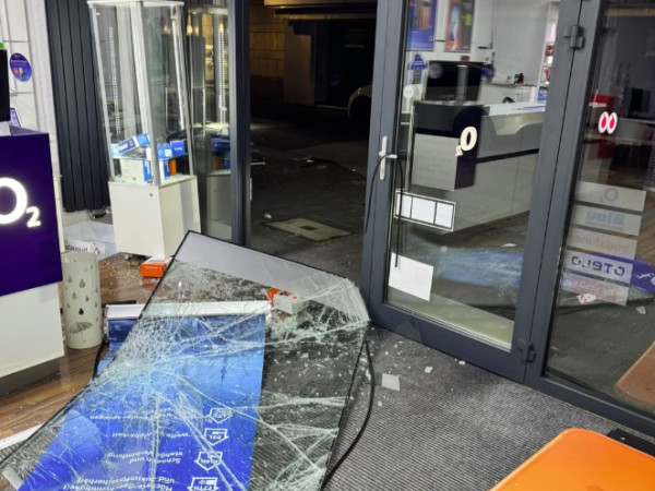Einbruch in das Geschäft "Phonepoint" in Andernach