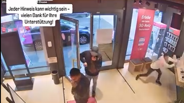 Eine Bildschirmaufnahme des Überwachungsvideo zeigt die Täter. Eine Bildschirmaufnahme des Überwachungsvideo zeigt die Täter.