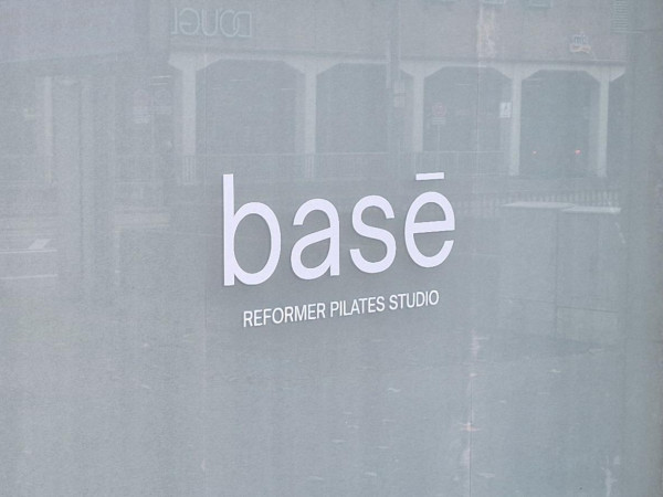Für Sportbegeisterte hat in der Hohenfelder Straße 19 das „Base Studio“ eröffnet.