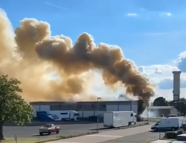 Großbrand einer Firmenhalle in Mendig Großbrand einer Firmenhalle in Mendig