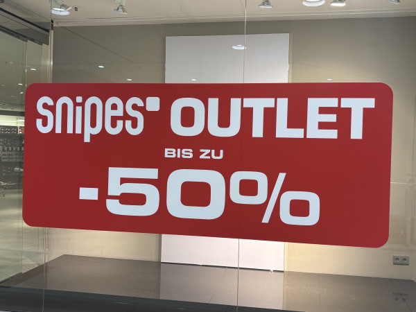 Im Löhr Center Koblenz führt die Street-Wear-Marke Snipes ein Outlet-Modell.