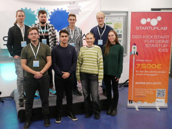 Im Wintersemester 2024/25 hat das StartUpLab-Projekt der Hochschule Koblenz sieben neue Teams ins Förderprogramm KickStart@HSKO aufgenommen, die mit ihren innovativen Ideen überzeugen konnten.