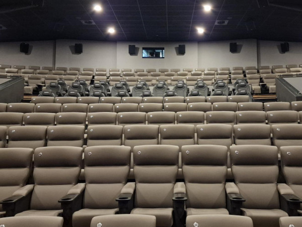 In den vergangenen Monaten wurde der Saal 1 im Kinopolis Koblenz einer Kernsanierung unterzogen.