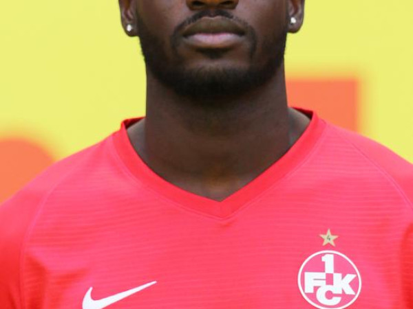 Jose-Junior Matuwila im Trikot des 1. FC Kaiserslautern (Archivbild)