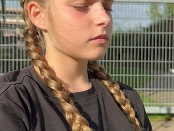Julie aus Andernach kämpft bereits zum zweiten Mal gegen Blutkrebs.