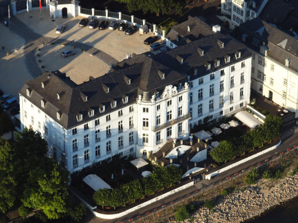 Könnte in Kürze zum Public Viewing einladen: Der Schlosshof in Engers