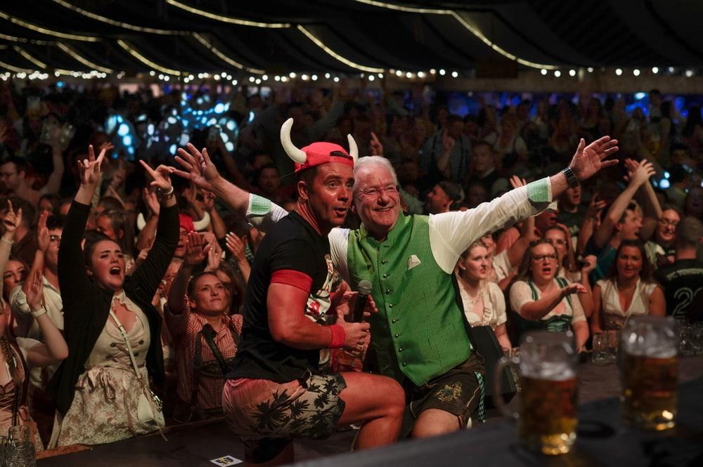 Lorenz Büffel wird auch in diesem Jahr wieder auf dem Koblenzer Oktoberfest auftreten. Lorenz Büffel wird auch in diesem Jahr wieder auf dem Koblenzer Oktoberfest auftreten.