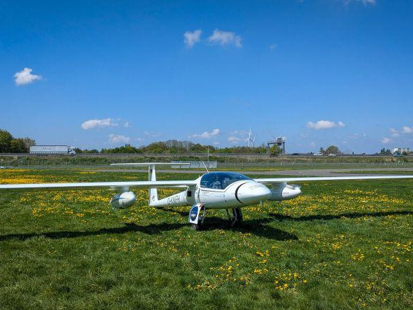 Mit diesem Flugzeug wurde der Westerwald bei Weitefeld auf der Suche nach dem flüchtigen Alexander Meisner überflogen.
