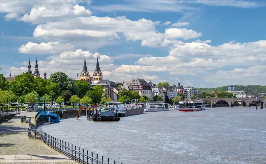 Moselufer in Koblenz
