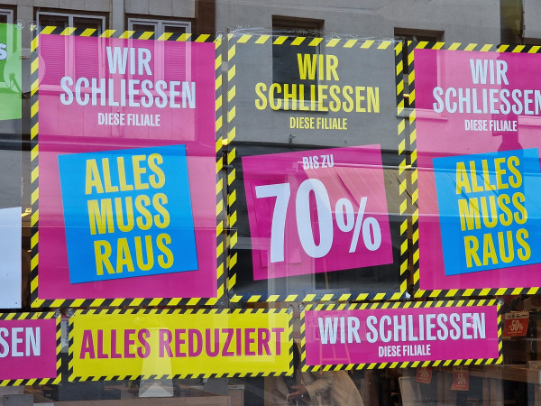Räumungsverkauf beim Kodi in Koblenz