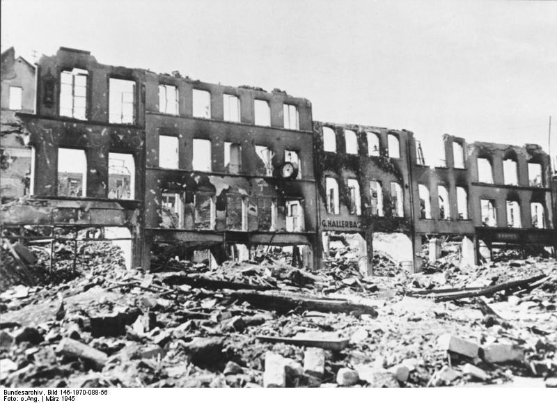 Ruinen Am Plan, März 1945 Ruinen Am Plan, März 1945
