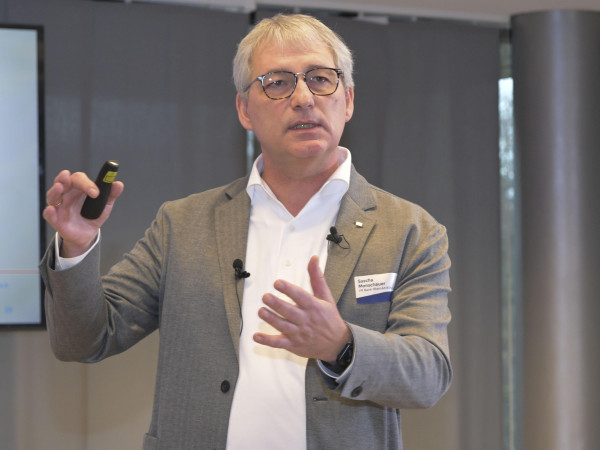 Sascha Monschauer präsentiert erfreuliche Zahlen