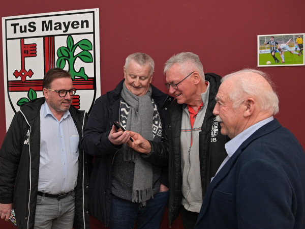 Schäfers ehemalige Weggefährten