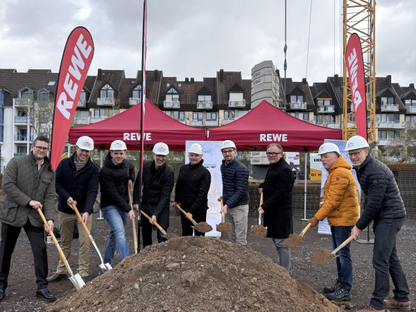 Spatenstich für den neuen Rewe in Koblenz Rauental.