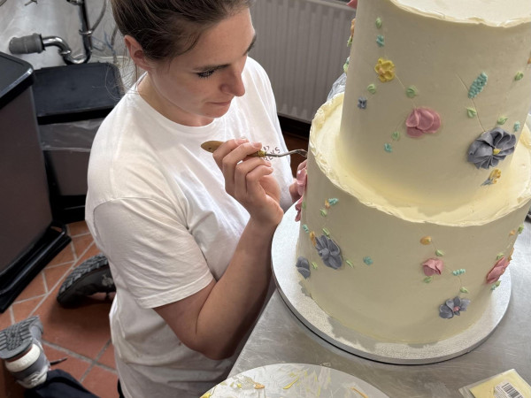 Theresa Dehen bei der Arbeit.