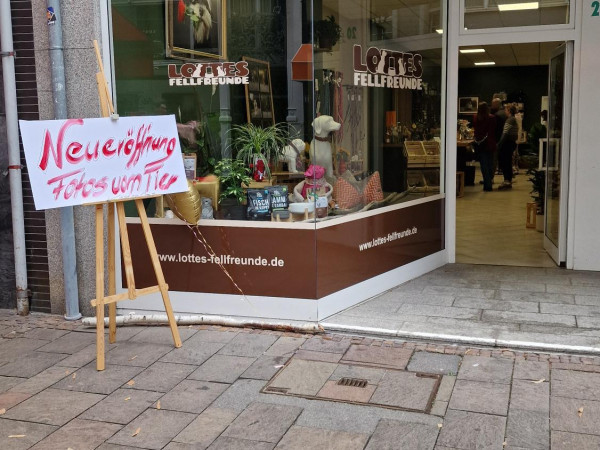 Tierbesitzer finden seit dem 10. Oktober bei „Lottes Fellfreunde“ in der Firmungsstraße 20 alles für ihre Vierbeiner.