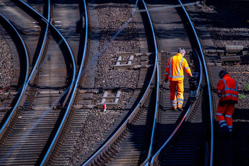 Wegen Bauarbeiten müssen sich Fahrgäste der RB26 zwischen Koblenz und Mainz vom 2. bis 9. Mai auf Einschränkungen einstellen.